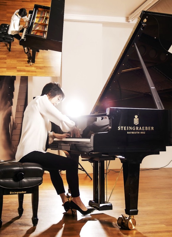 in concert on the Steingraeber Model E - 276 cm